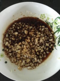 鲜美可口的白切肉做法图解3)