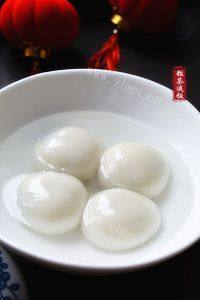 自制黑芝麻花生汤圆