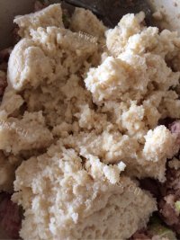 好吃的豆渣糖醋肉丸做法图解3)