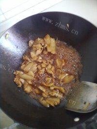简易的茄子烧肉做法图解5)
