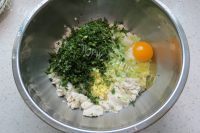 芳香四溢的香菜豆腐丸子做法图解4)