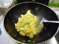 营养丰富的莴笋炒鸡蛋的做法图解八