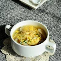 虾皮油豆腐黄豆芽汤