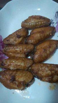 美味的香辣烤鸡翅