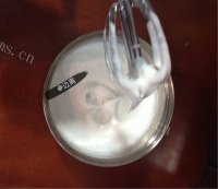 诱人的海绵蛋糕做法图解10)