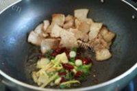 好吃的西兰花炒肉做法图解4)