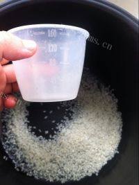 口感不错的紫薯燕麦粥做法图解4)