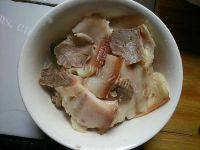 家常菜青笋木耳肉片做法图解5)