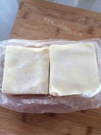 美味的猪肉韭菜馄饨做法图解3)