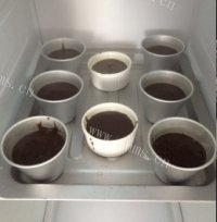 香甜可口的巧克力熔岩蛋糕做法图解8)