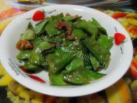 简单的扁豆炒肉