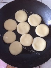好吃的油煎糖酥饼做法图解13)