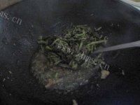 肉丝炒蕨菜（家庭版）做法图解8)