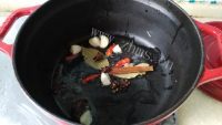 美味的梅干菜烧肉做法图解5)