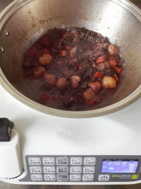 美味的红酒炖牛肉