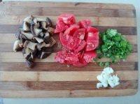 家常菜三鲜豆腐汤做法图解2)