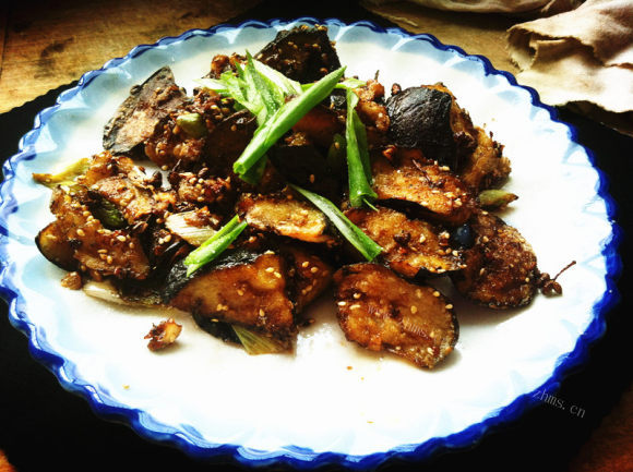 色香味浓的风味茄子