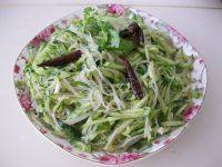 家常菜粉丝拌黄瓜