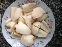清淡花生莲藕煲扇骨做法图解3)