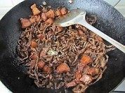 干豇豆烧肉做法图解10)