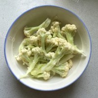 鲜香可口的羊骨头砂锅做法图解3)