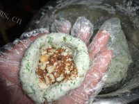 美味的艾草团子做法图解9)