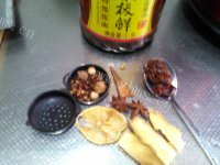 美味的红烧鸡翅根做法图解3)