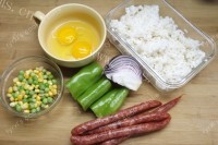 下饭的腊肠蛋炒饭做法图解1)