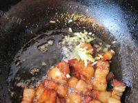 家常菜红烧肉炖豆角做法图解7)