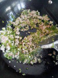 家常菜鱼香茄子做法图解7)
