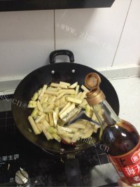 美味营养的土豆炖粉条做法图解9)