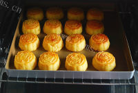 自制金沙奶黄月饼