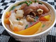 美味的木瓜煲猪蹄