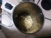 简易版薏米小米豆浆的做法图解三