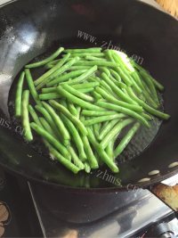 家常菜清炒四季豆做法图解4)