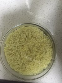 简单的炒方便面做法图解1)