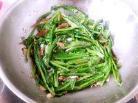 豆豉鲮鱼油麦菜