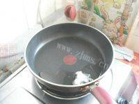 家常菜排骨炖土豆做法图解3)