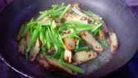 家常菜芹菜炒豆干