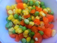 美味的玉子豆腐蒸虾仁做法图解2)
