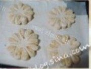 自己做的椰蓉花环面包做法图解9)