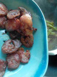家常菜芹菜炒腊肉