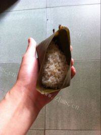咸肉绿豆米粽做法图解5)