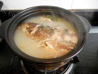 在家做的粉皮鲢鱼头砂锅煲的做法图解十一