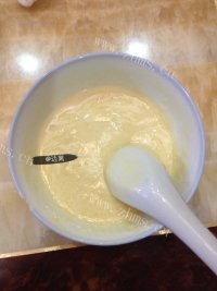 诱人的海绵蛋糕做法图解4)