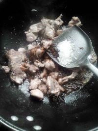 DIY-土豆红烧肉做法图解6)