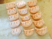 五味俱全的胡萝卜水饺做法图解10)