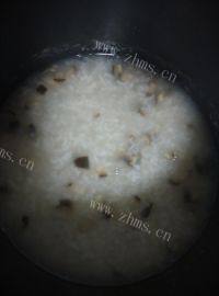 美味的香菇鸡丝粥做法图解2)