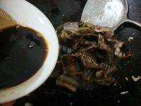 「美味可口」香辣黄鳝做法图解6)
