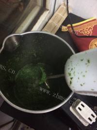 美味的艾草团子做法图解4)